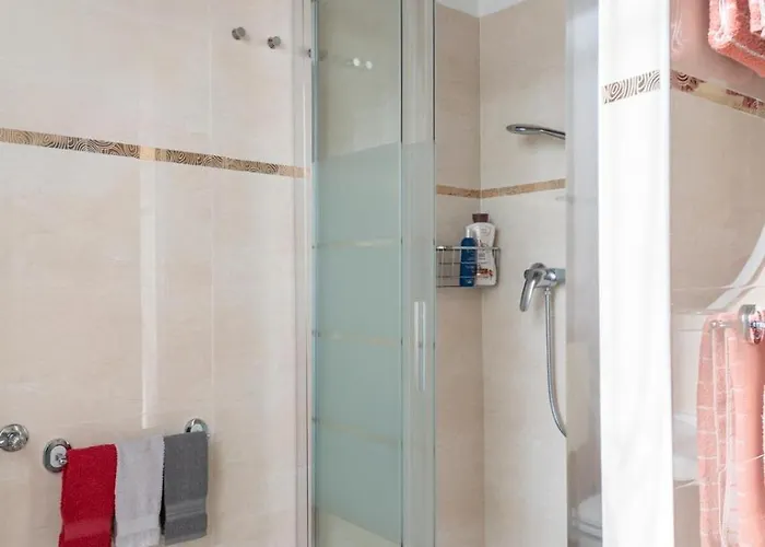 לינה וארוחת בוקר La Fossetta 3*